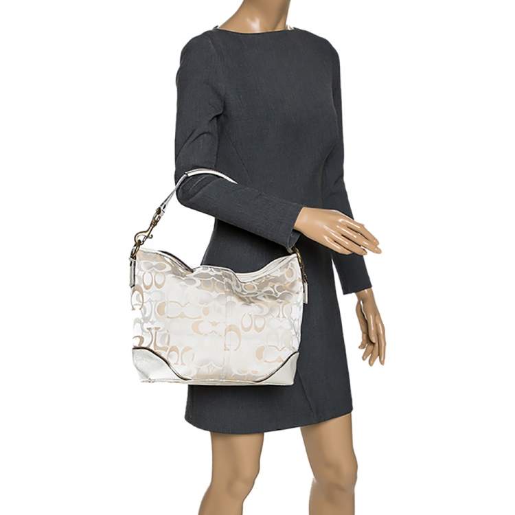 Pre Owned Coach Beige Signature Canvas and Leather Shoulder Bag