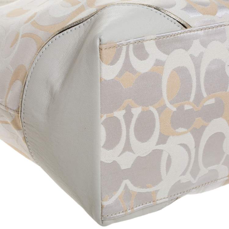 Pre Owned Coach Beige Signature Canvas and Leather Shoulder Bag