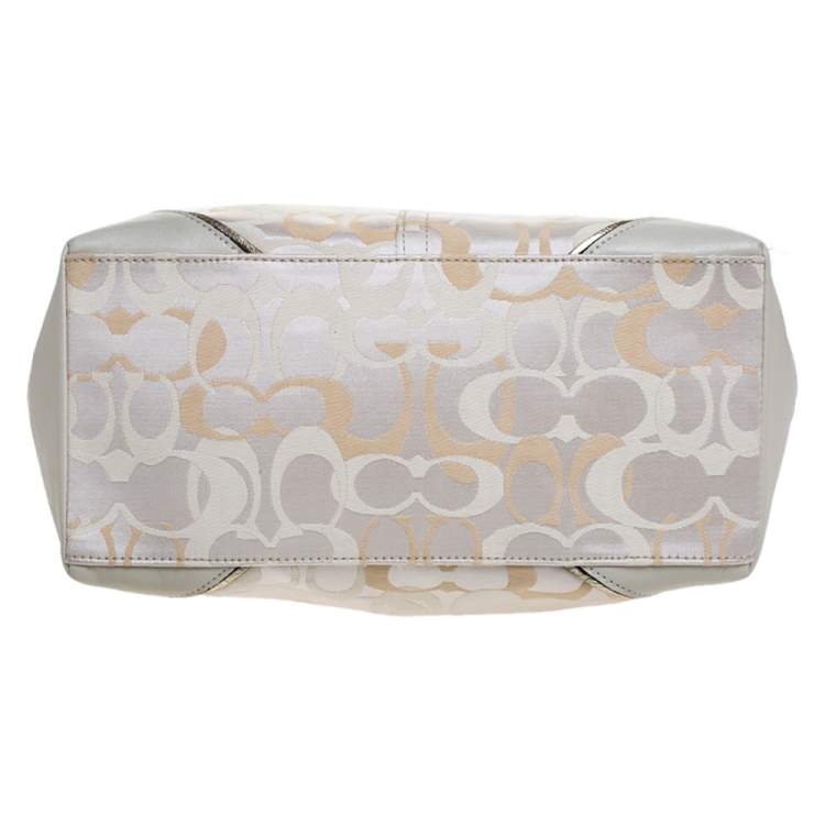 Pre Owned Coach Beige Signature Canvas and Leather Shoulder Bag