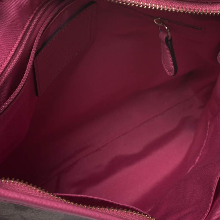 Pre Owned Coach Beige/Pink Signature Coated Canvas Crossbody Bag 