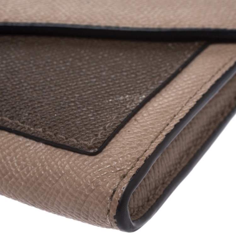 Pre Owned Coach Beige/Olive Green Leather Colorblock Continental Wallet
