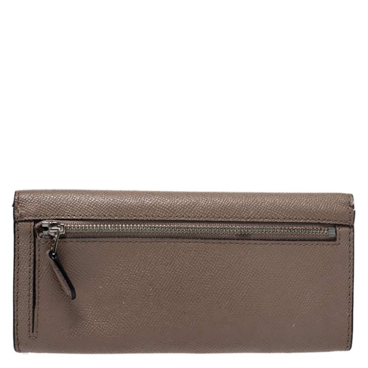 Pre Owned Coach Beige/Olive Green Leather Colorblock Continental Wallet
