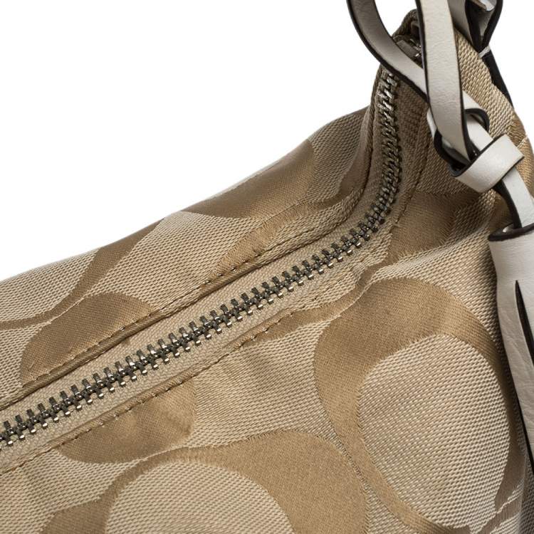 Pre Owned Coach Beige Signature Canvas and Leather Courtney Hobo  