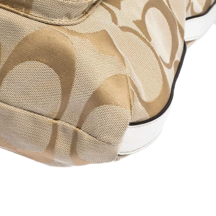 Pre Owned Coach Beige Signature Canvas and Leather Courtney Hobo  