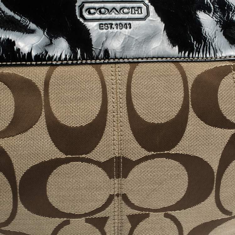 Pre Owned Coach Beige/Black Signature Canvas and Patent Leather Hobo