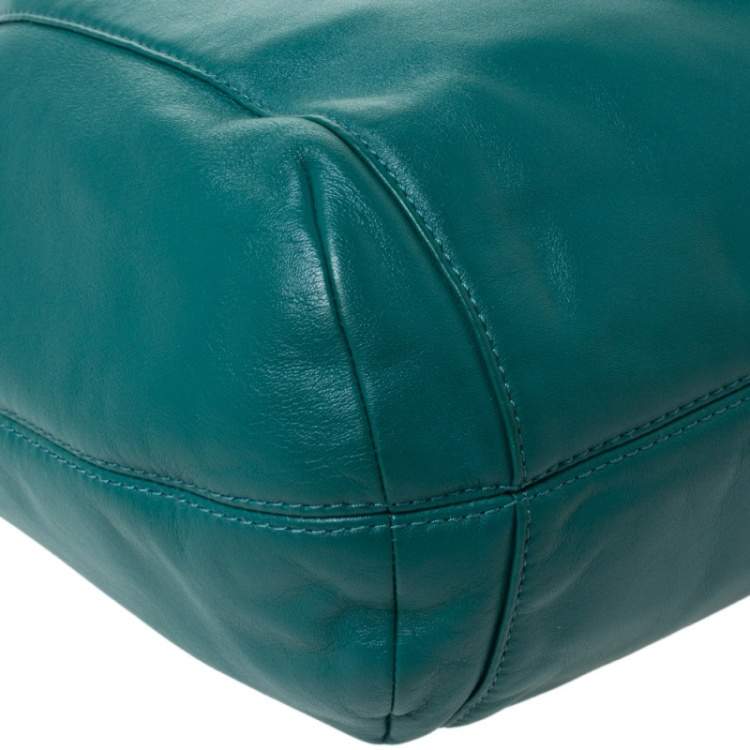 Pre Owned Coach Green Leather Daisy Drawstring Crossbody Bag