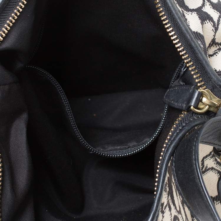Pre Owned Coach Beige/Black Signature Canvas and Leather Hobo