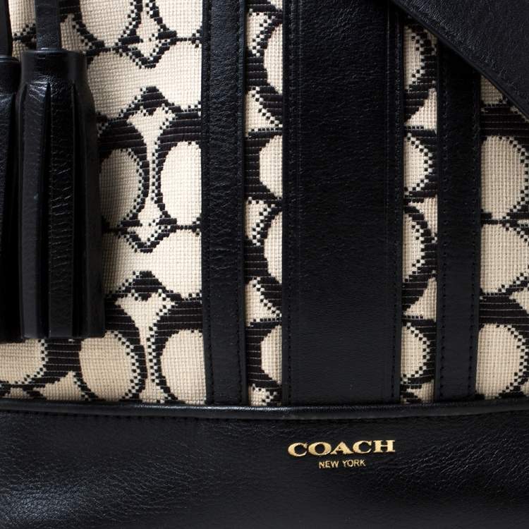 Pre Owned Coach Beige/Black Signature Canvas and Leather Hobo