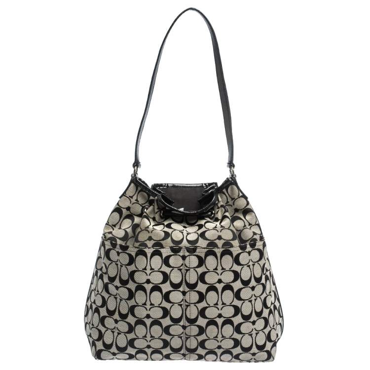 Pre Owned Coach Grey/Black Signature Canvas and Patent Leather Drawstring Shoulder Bag