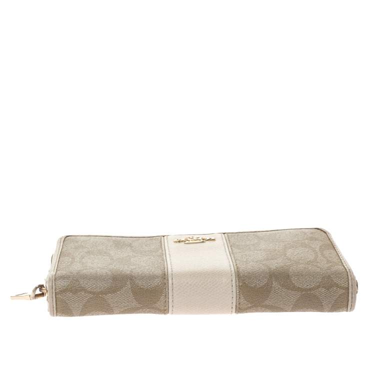Pre Owned  Coach Beige/Cream Signature Coated Canvas and Leather Accordion Zip Around Wallet