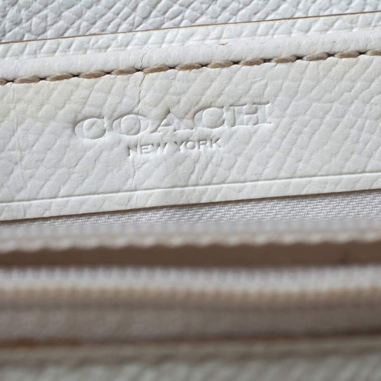 Pre Owned  Coach Beige/Cream Signature Coated Canvas and Leather Accordion Zip Around Wallet