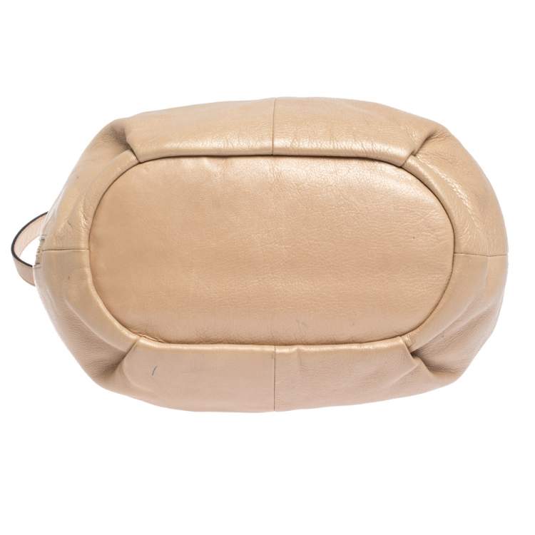 Pre Owned Coach Beige Leather Drawstring Hobo 