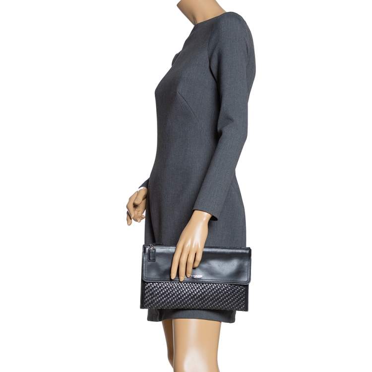 Pre Owned Coach Black/Grey Woven Leather Flap Clutch