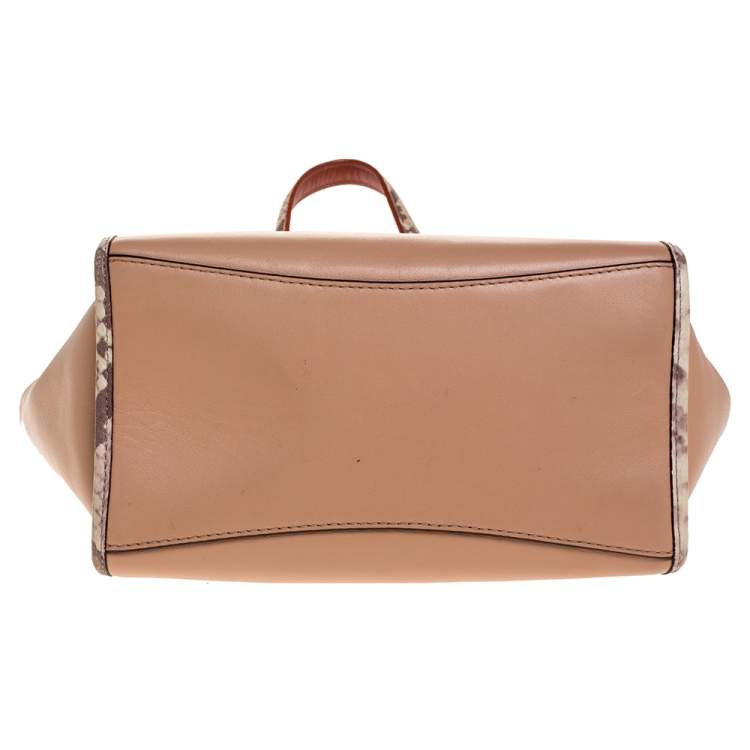Pre Owned Coach Light Peach/Beige Leather Crosby 21 Tote