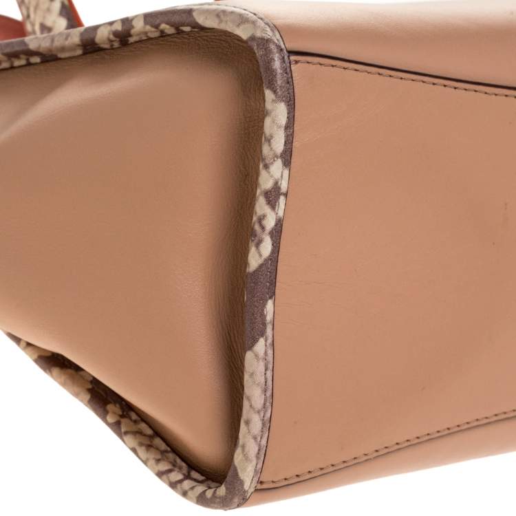 Pre Owned Coach Light Peach/Beige Leather Crosby 21 Tote