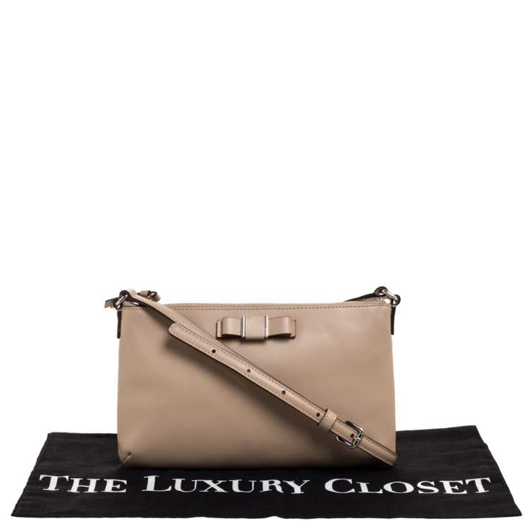 Pre Owned Coach Beige Leather Bow East West Crossbody Bag