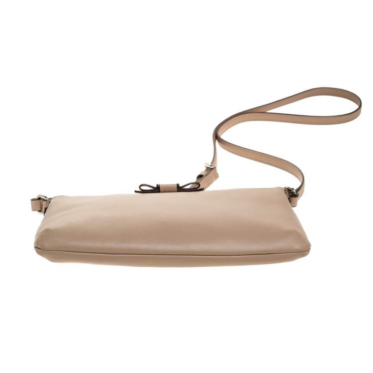 Pre Owned Coach Beige Leather Bow East West Crossbody Bag