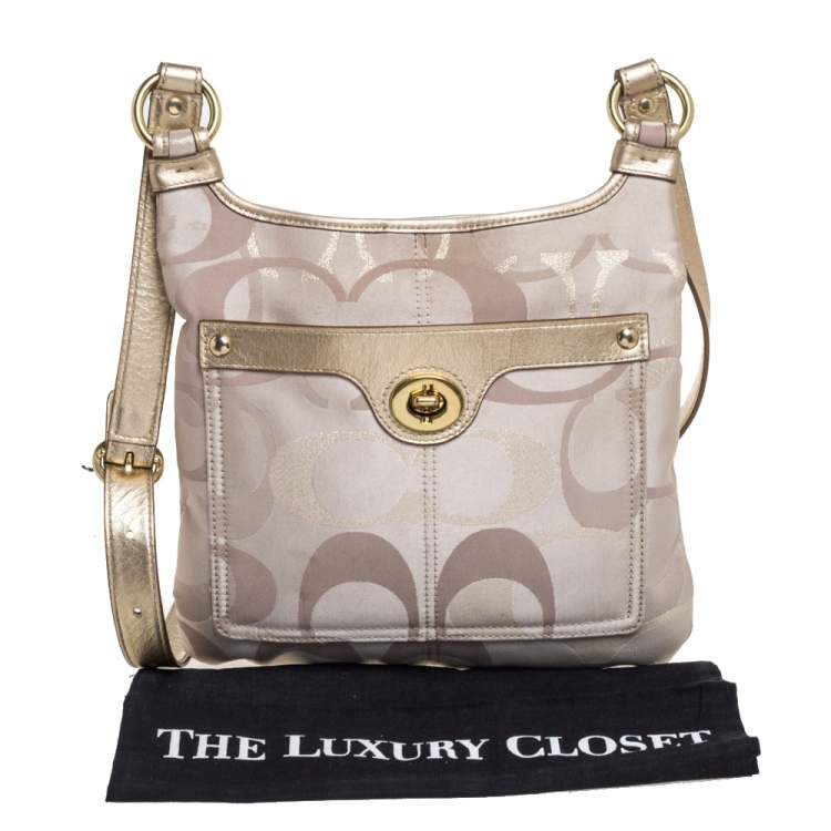 Pre Owned Coach Beige Signature Canvas and Leather Crossbody Bag