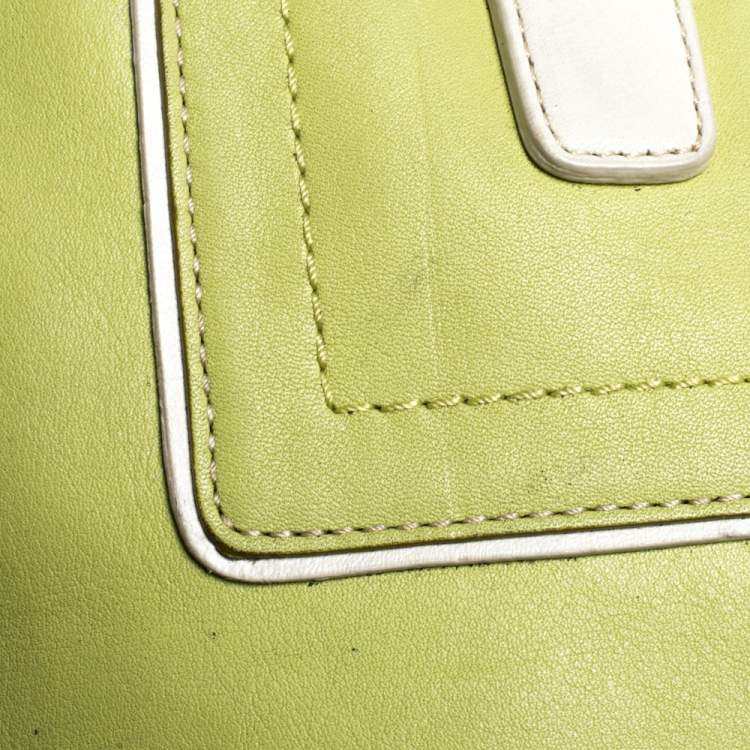 Pre Owned Coach Light Green Leather East West Gallery Tote