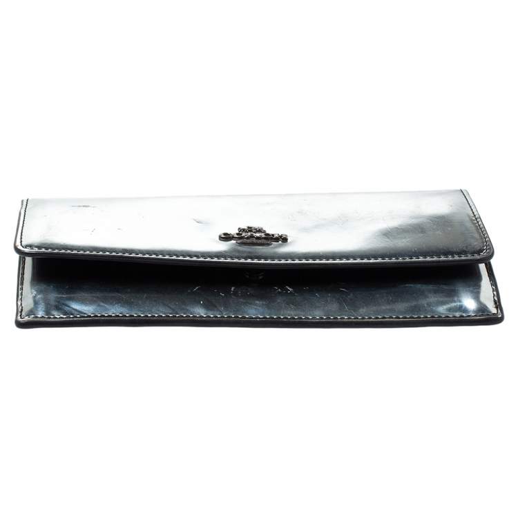 Pre Owned Coach Metallic Silver Patent Leather Continental Wallet