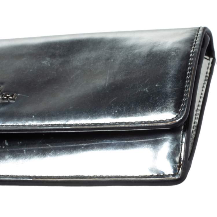 Pre Owned Coach Metallic Silver Patent Leather Continental Wallet