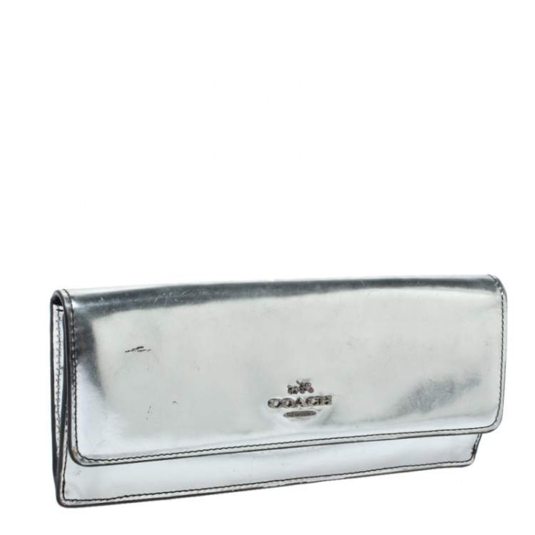 Pre Owned Coach Metallic Silver Patent Leather Continental Wallet