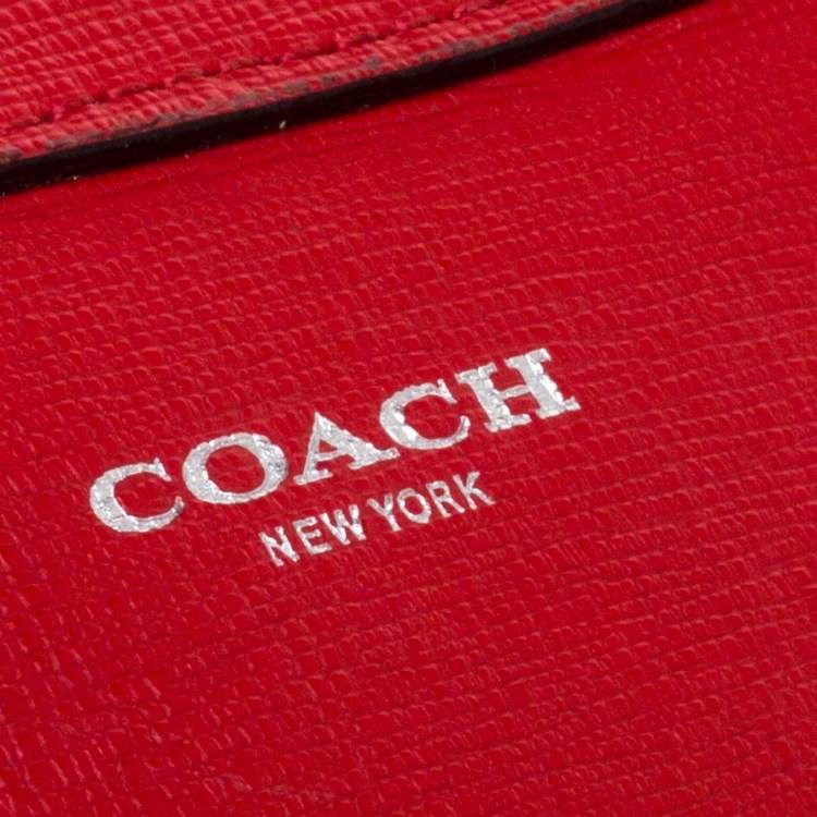 Pre Owned Coach Red Leather Flight Chain Wristlet Clutch
