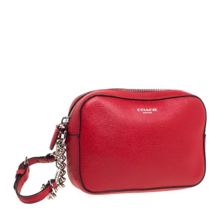 Pre Owned Coach Red Leather Flight Chain Wristlet Clutch