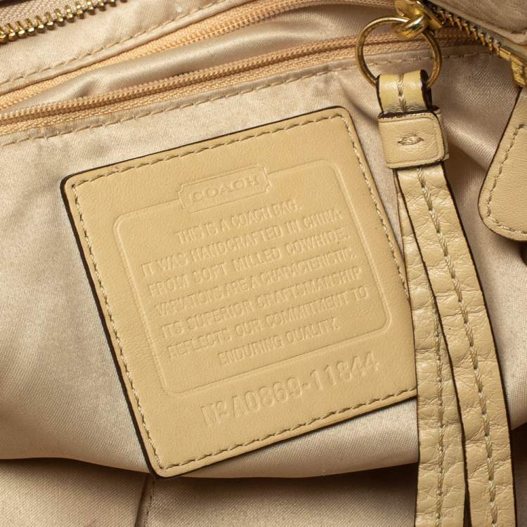 Pre Owned Coach Cream Leather Soho Tote