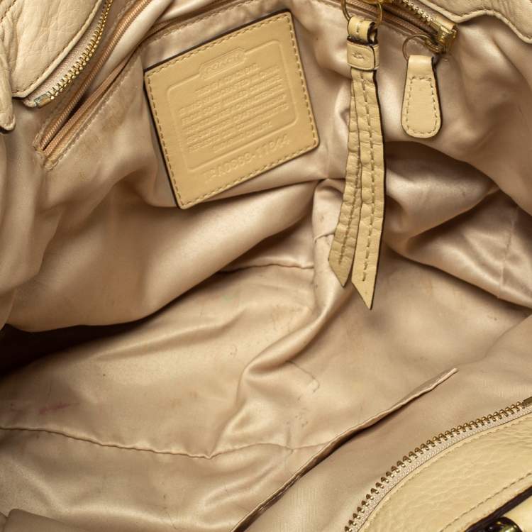 Pre Owned Coach Cream Leather Soho Tote