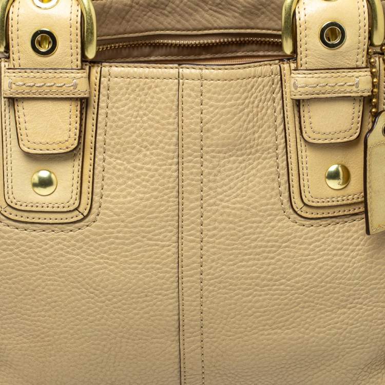 Pre Owned Coach Cream Leather Soho Tote