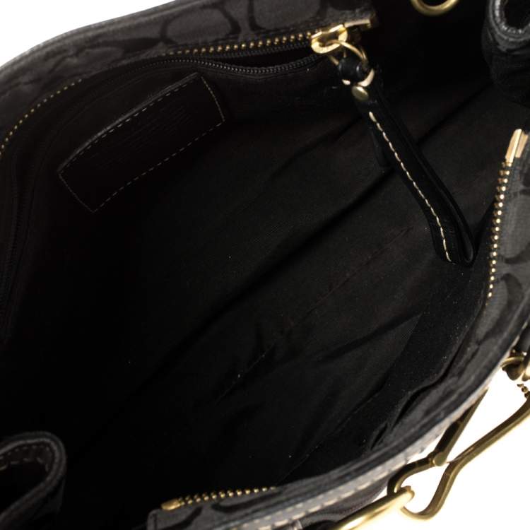 Pre Owned Coach Black Signature Canvas and Leather Hampton Tote
