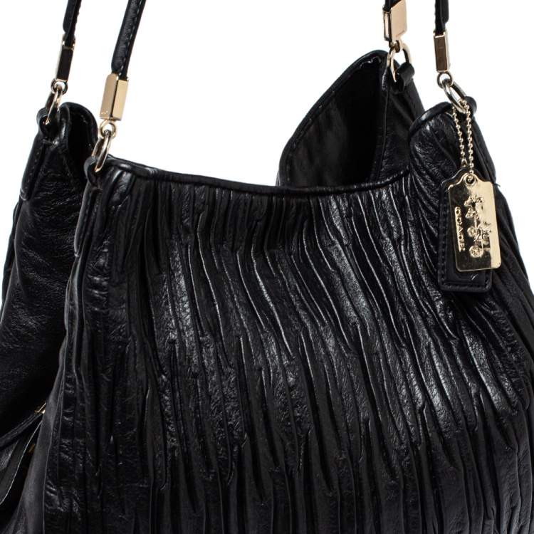 Pre Owned Coach Black Pleated Leather Edie 31 Shoulder Bag