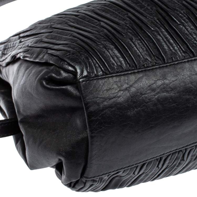 Pre Owned Coach Black Pleated Leather Edie 31 Shoulder Bag