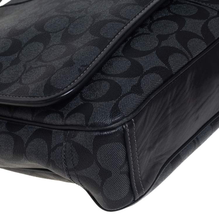 Pre Owned Coach Black/Grey Coated Canvas and Leather Messenger Bag