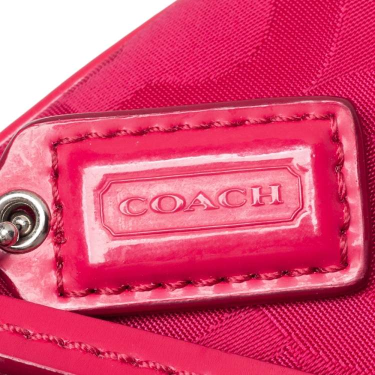 Pre Owned Coach Fuchsia Signature Nylon Wristlet Pochette 