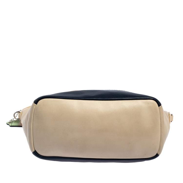 Pre Owned Coach Navy Blue/Beige Leather Legacy Weekend Hobo