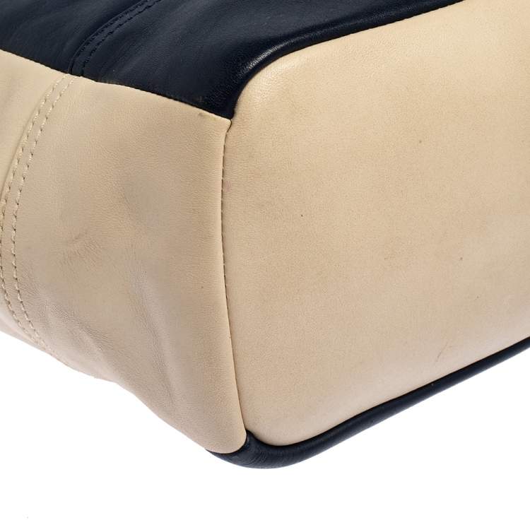 Pre Owned Coach Navy Blue/Beige Leather Legacy Weekend Hobo