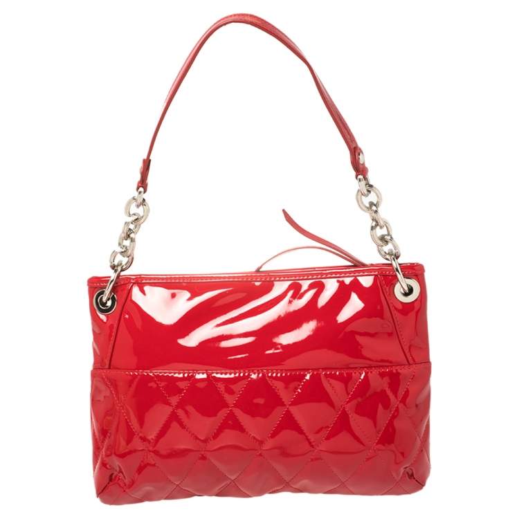 Pre Owned Coach Red Quilted Patent Leather Hippie Pocket Top Handle Bag