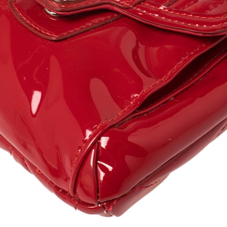 Pre Owned Coach Red Quilted Patent Leather Hippie Pocket Top Handle Bag