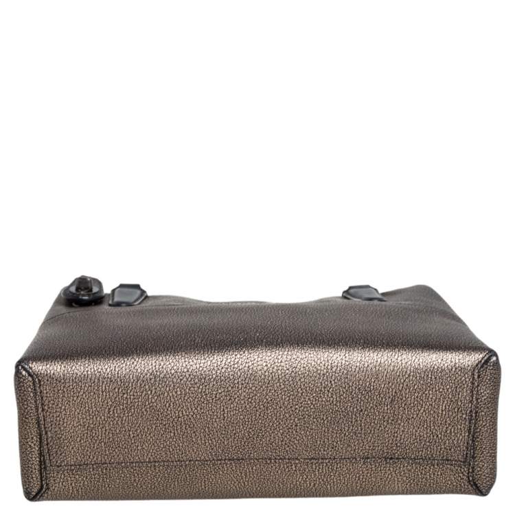 Pre Owned Coach Black/Gold Textured Leather Chain Tote