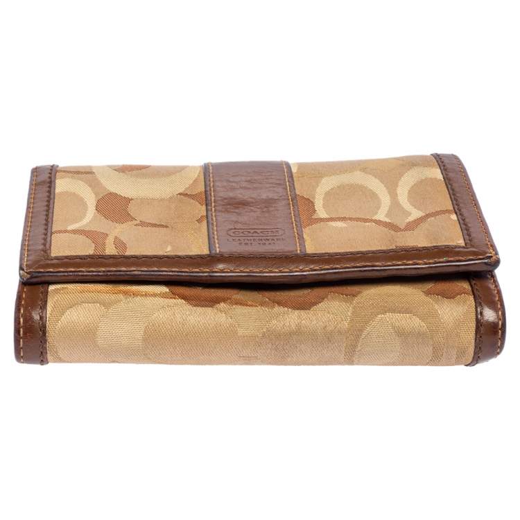 Pre Owned Coach Beige/Brown Signature Canvas and Leather Compact Wallet