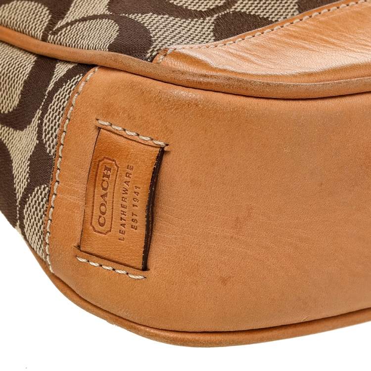 Pre Owned Coach Beige/Tan Signature Canvas And Leather Shoulder Bag