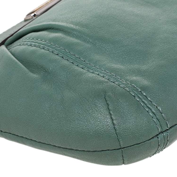 Pre Owned Coach Green Leather Wristlet Clutch