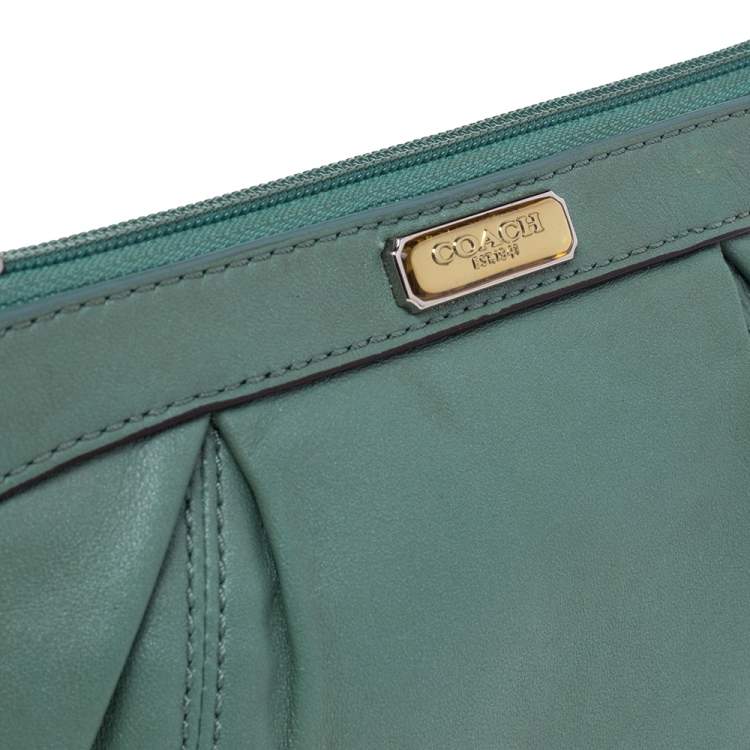 Pre Owned Coach Green Leather Wristlet Clutch