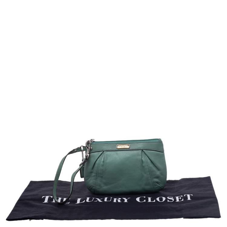Pre Owned Coach Green Leather Wristlet Clutch