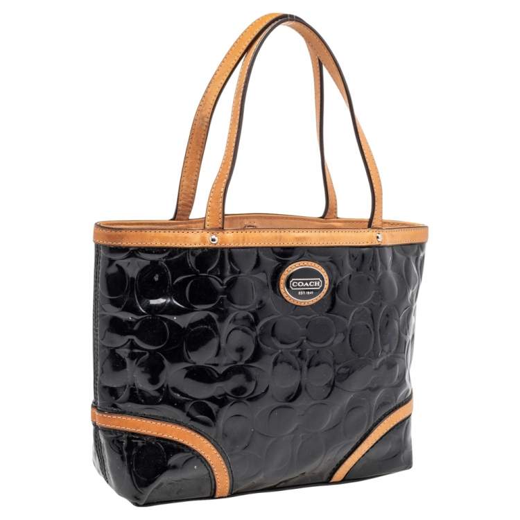 Pre Owned Coach Black/Beige Patent Leather Peyton Tote