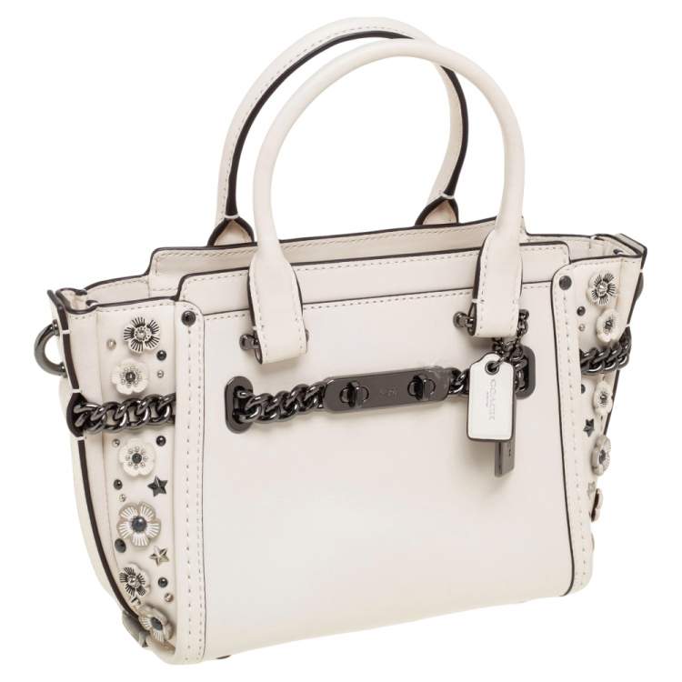 Pre Owned Coach Off-White Leather Willow Floral Swagger 20 Carryall Top Handle Bag