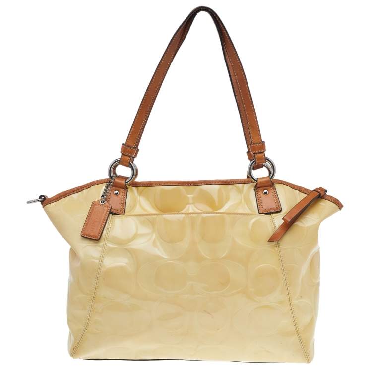 Pre Owned Coach Cream Signature Patent Leather Peyton Tote