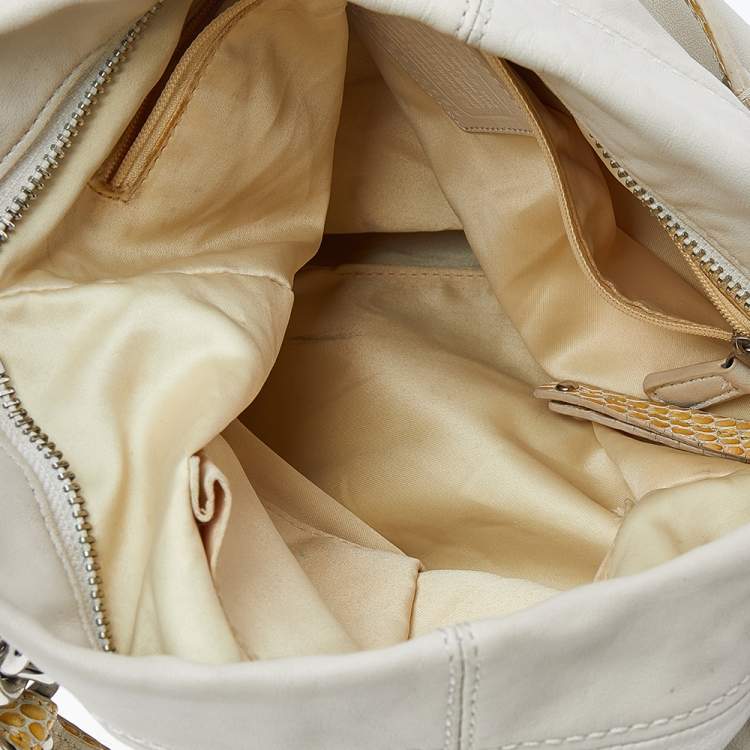 Pre Owned Coach Beige Leather Shoulder Bag